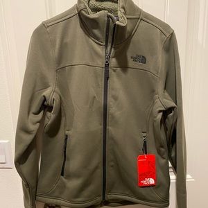 North Face women’s timber full zip